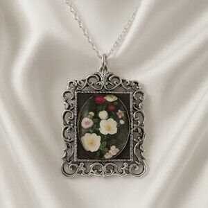 Vintage Silver Floral Scrollwork Pendant Necklace – Elegant Botanical Charm